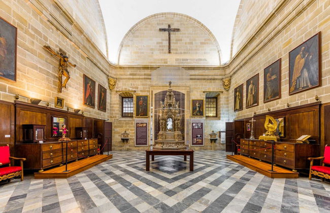 Entrada a la Catedral de Jerez - Foto 5