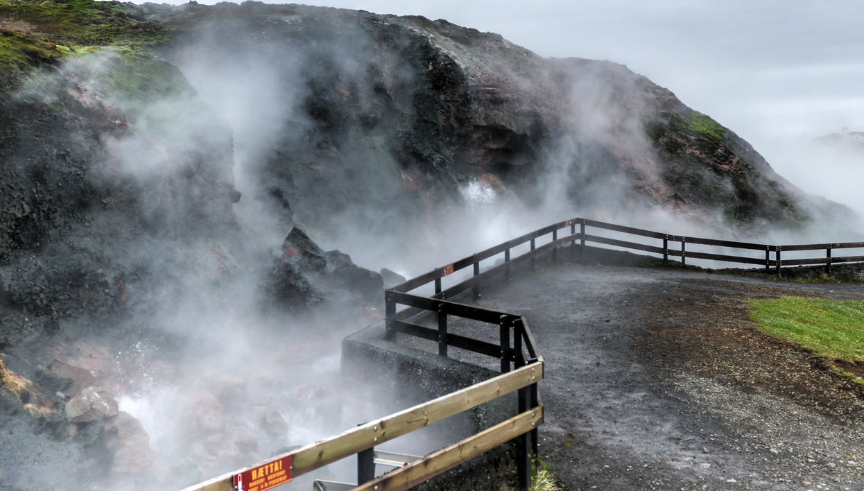 Deildartunguhver & Vidgelmir Cave Tour - Foto 1