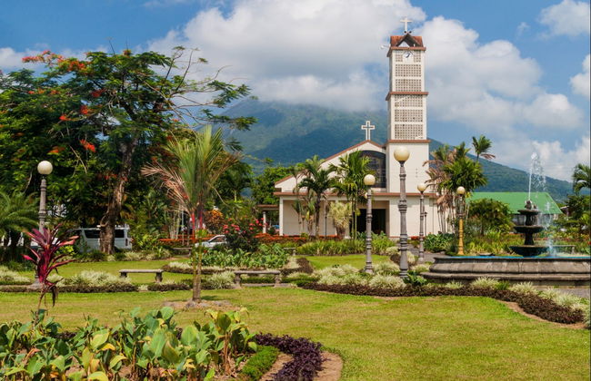 Transfer a La Fortuna + Barco pelo lago Arenal - Foto 6