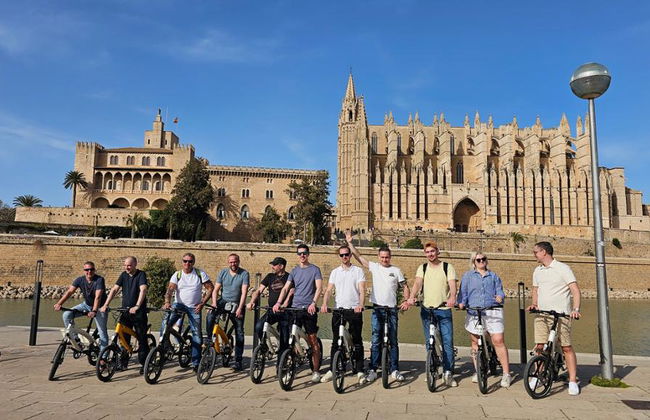 Erkunden Sie Palma de Mallorca mit einer E-Bike-Tour - 2 Stunden Sightseeing - Foto 3