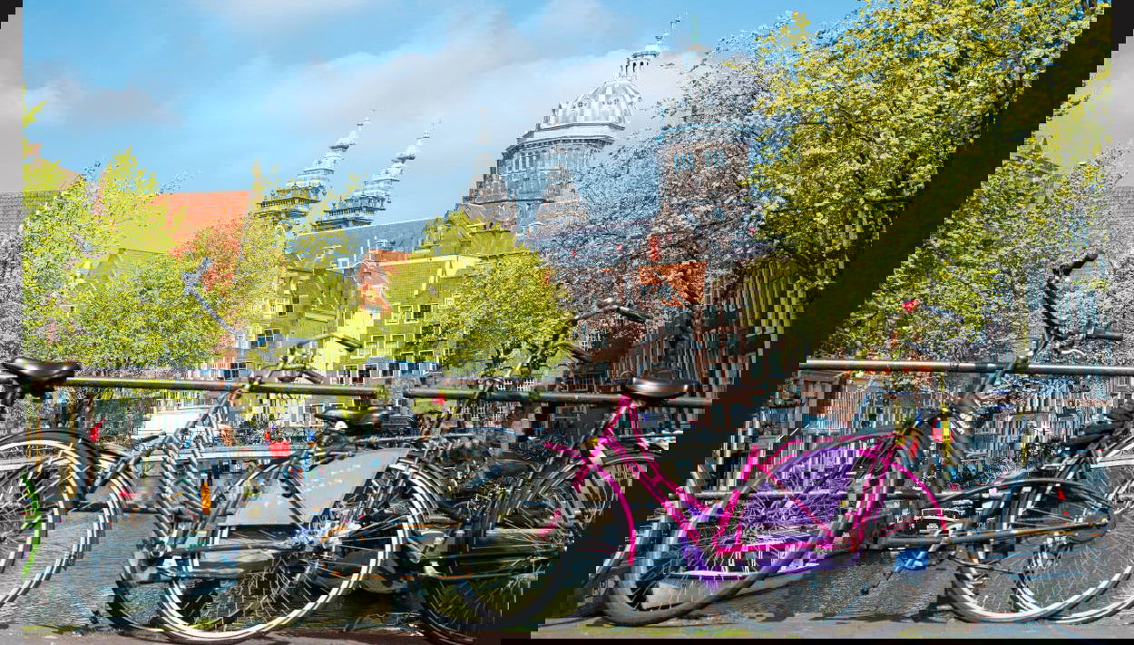 Amsterdam Bike Tour - Photo 1