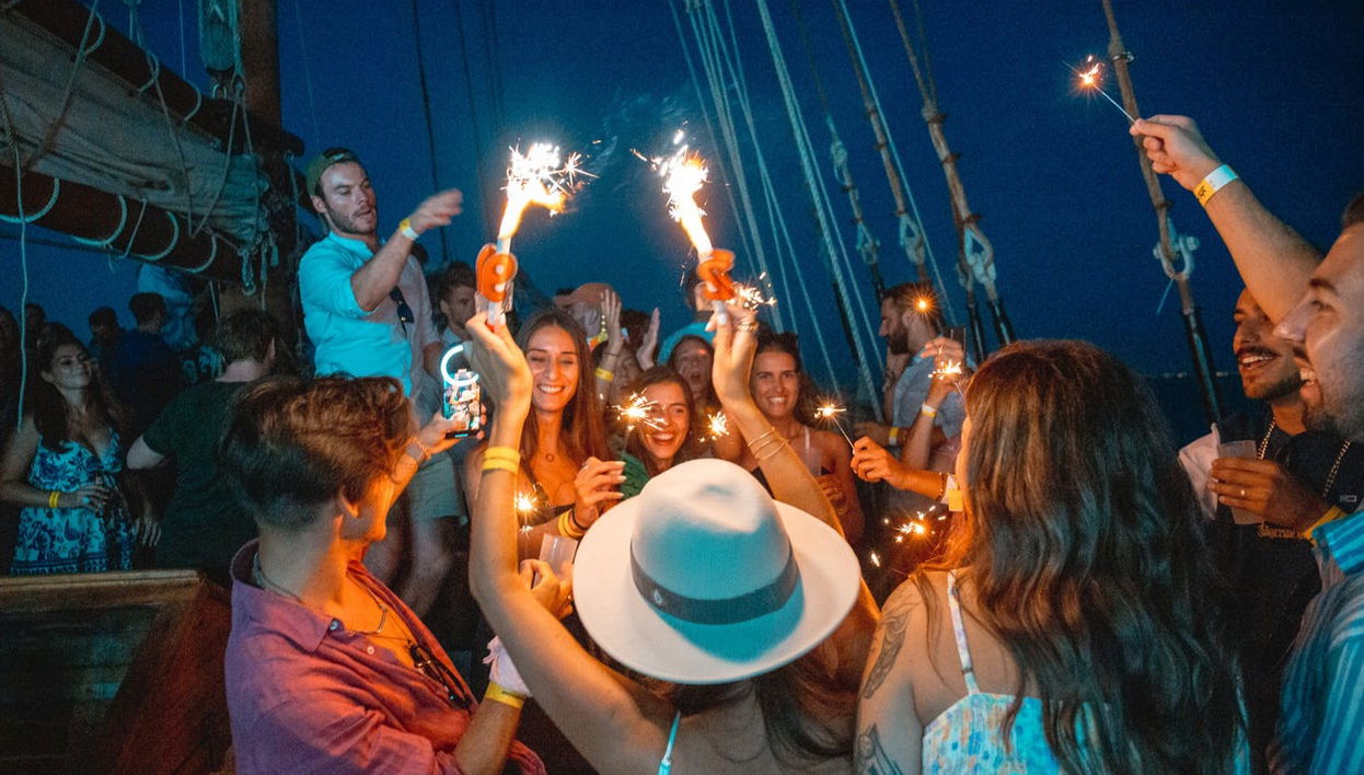Tagus River Party Boat - Photo 1
