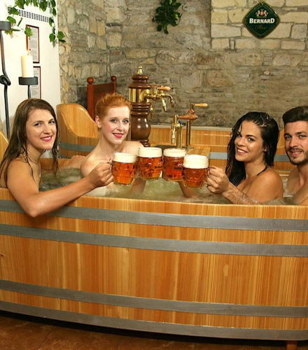 Foto de Entrada a un spa de cerveza de Praga