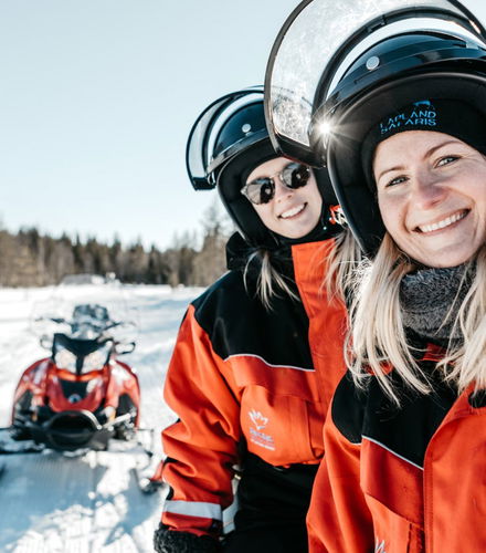 Foto de Paseo en moto de nieve por Äkäslompolo