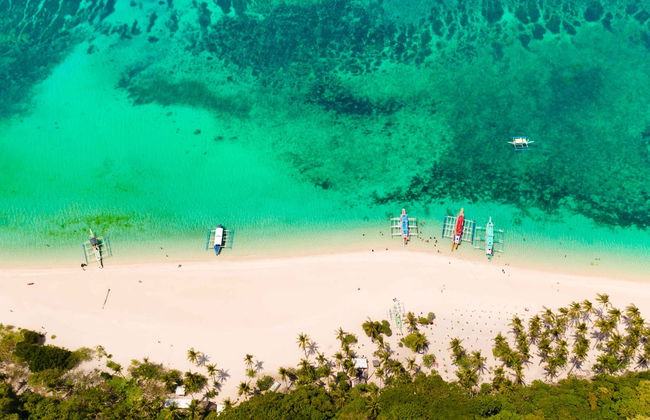 Tour privado por las islas de Boracay - Foto 1