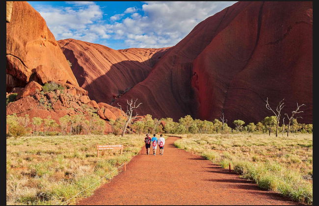 Excursión al Parque Nacional Uluru-Kata Tjuta al atardecer - Foto 5