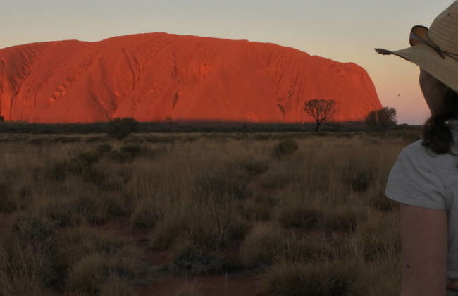 Excursión al Parque Nacional Uluru-Kata Tjuta al atardecer - Foto 9