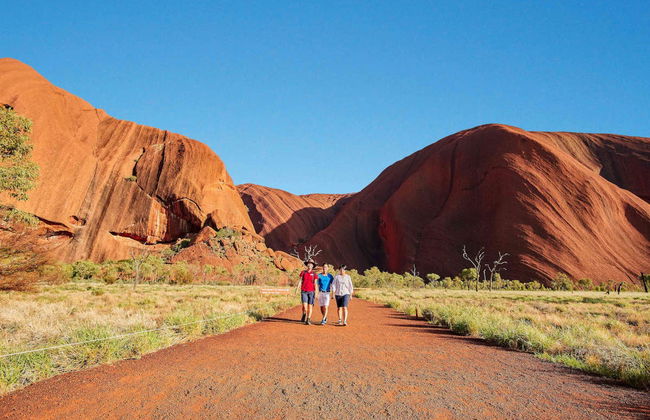 Excursión al Parque Nacional Uluru-Kata Tjuta al atardecer - Foto 2