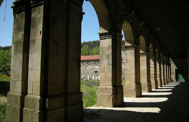 Tour privado por el monasterio de Santa María de Pombeiro - Foto 6