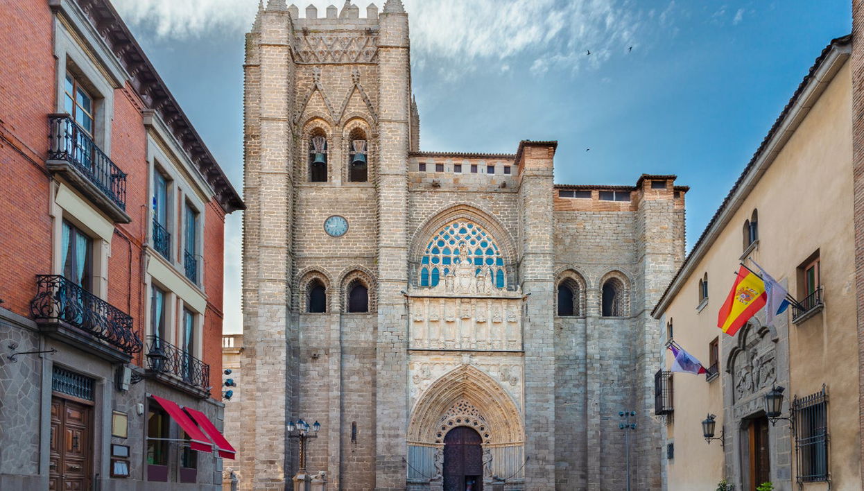 Tour por la Catedral de Ávila y la muralla - Photo 1