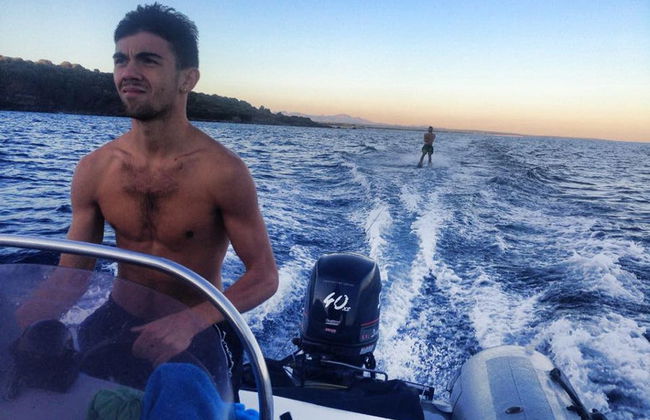 Ski nautique dans le golfe d'Orosei - Photo 1