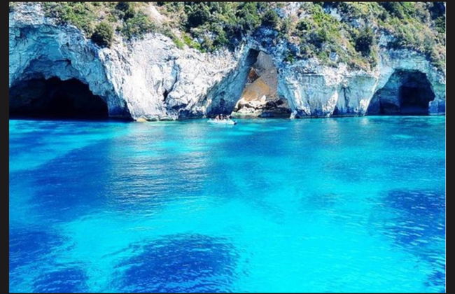 Excursión a Paxoí, Cuevas Azules y Lakka en barco - Foto 3