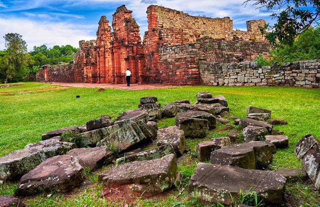 Excursión a las ruinas de San Ignacio y las minas Wanda - Foto 2