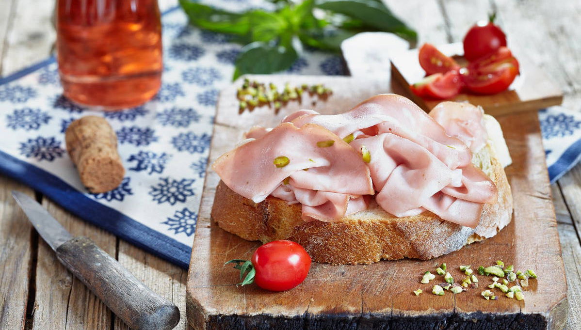 Tour gastronómico por el Mercado del Cuadrilátero - Foto 1