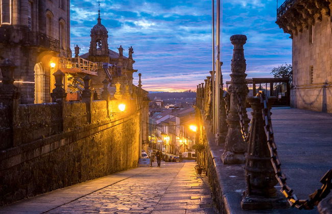 Tour de mistérios com jantar típico galego - Foto 1