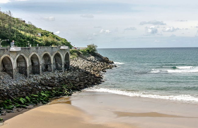 Zumaia, Zarautz & Getaria Day Trip - Photo 2