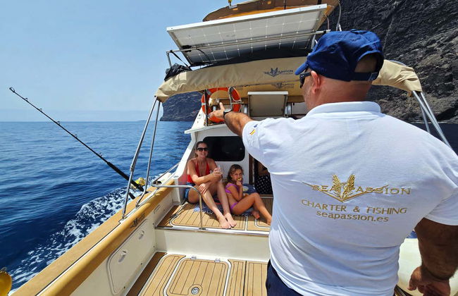 Giro in yacht con avvistamento di cetacei - Foto 2