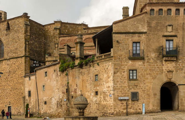 Visita guiada por Plasencia con opción de entrada a la Catedral - Photo 6