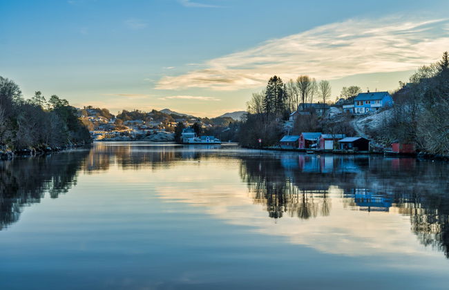 Bergen and Oster Fjords + Mostraumen Canal Cruise - Foto 1