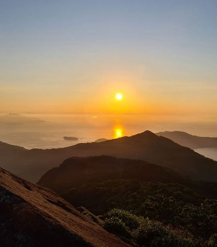 Foto de Senderismo por el Pico do Papagaio al amanecer