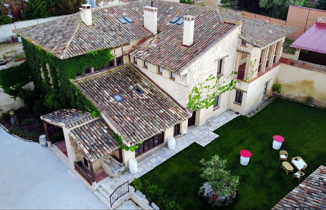 Visita a las Bodegas Campo Elíseo - Foto 3