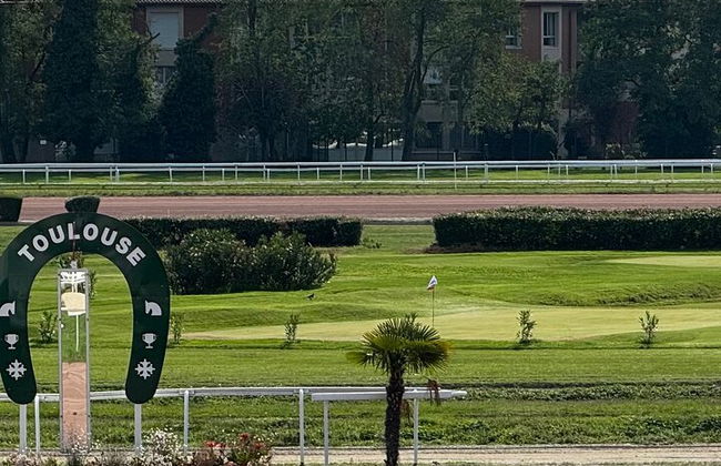 Lebensgroßer 18-Loch-Minigolf - Foto 4
