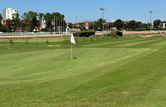Lebensgroßer 18-Loch-Minigolf - Foto 6