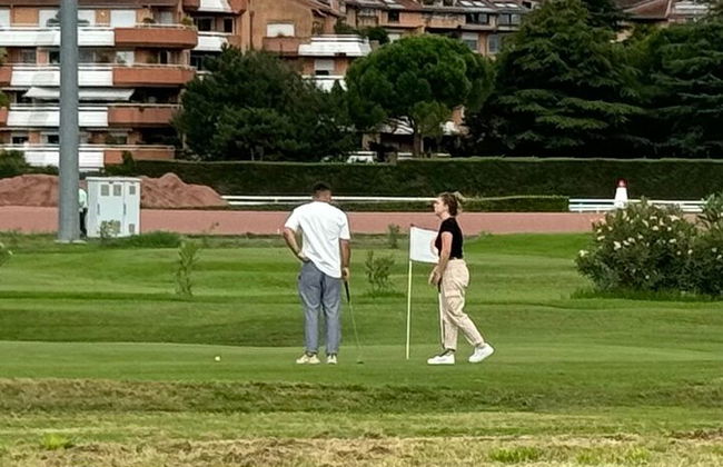 Lebensgroßer 9-Loch-Minigolfplatz in Toulouse - Foto 2