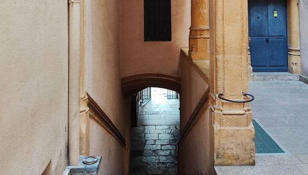 Tour privato autoguidato della ricerca della maledizione della Vecchia Lione - Foto 3