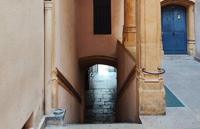 Tour privato autoguidato della ricerca della maledizione della Vecchia Lione - Foto 3