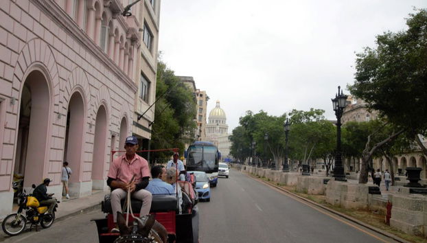 Paseo en coche de caballos por La Habana - Foto 2
