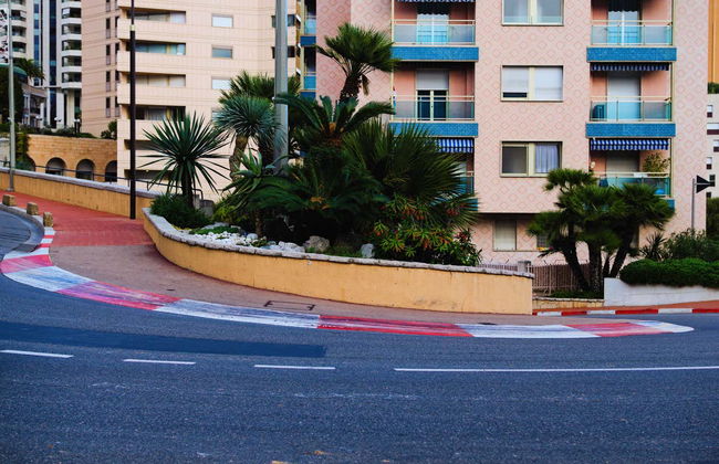 Monaco + Èze Day Trip - Photo 4