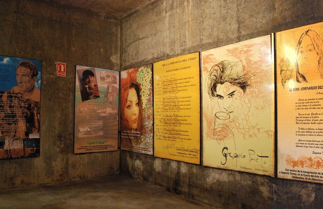 Visita a la bodega Los Llanos y la Cueva del Arte - Foto 3