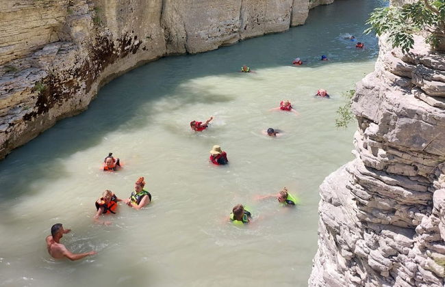Osum Canyon + Bogove Waterfall Tour - Foto 5