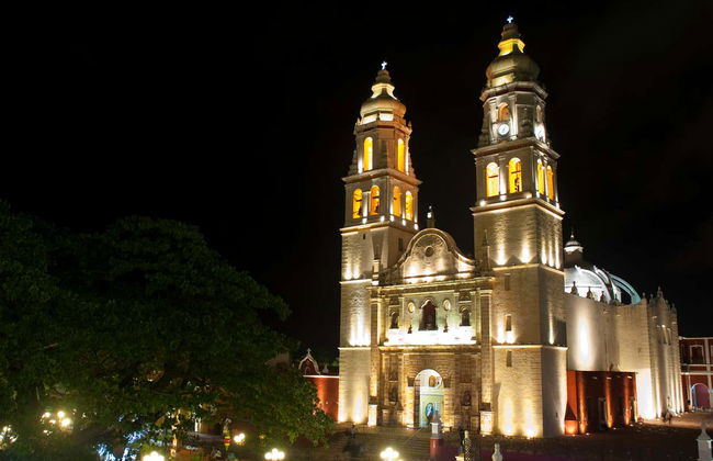 Tour nocturno por Campeche + Espectáculo de las Fuentes Marinas - Foto 7