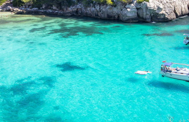 Paseo en barco por las calas del sur desde Cala Galdana - Foto 4