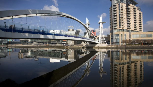 Passeio de barco por Manchester - Foto 2