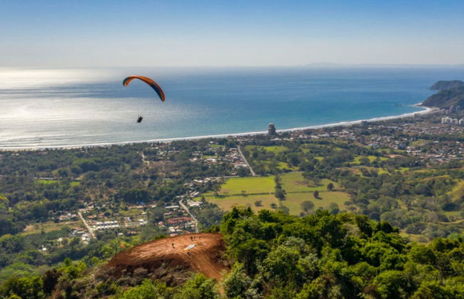 Paragliding in Jacó - Foto 1