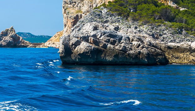 Montgrí Catamaran Cruise + Snorkeling at the Medes Islands - Foto 4