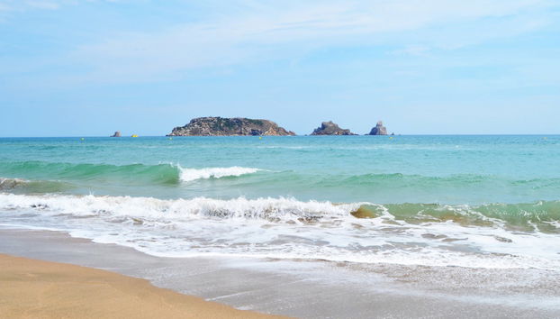 Montgrí Catamaran Cruise + Snorkeling at the Medes Islands - Foto 3