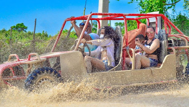Punta Cana Combo: Bavaro Beach Buggy & Boat Tour - Foto 3
