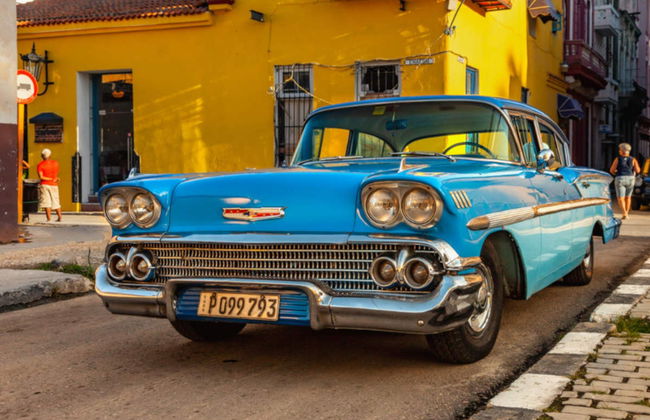 Paseo privado en coche clásico por La Habana - Foto 1