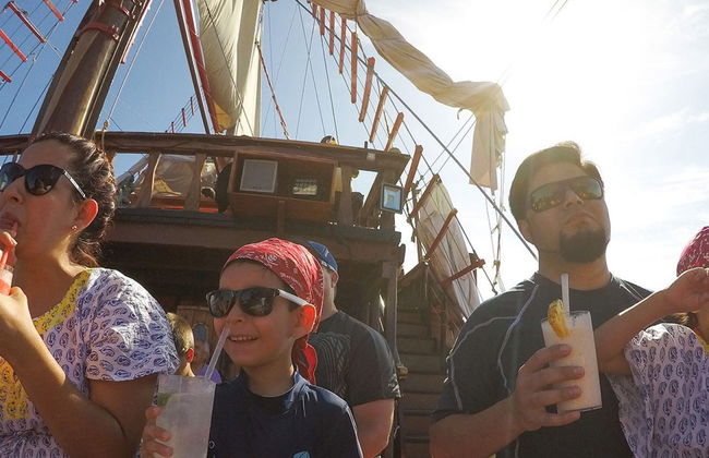 Paseo en barco pirata por Puerto Vallarta - Foto 5