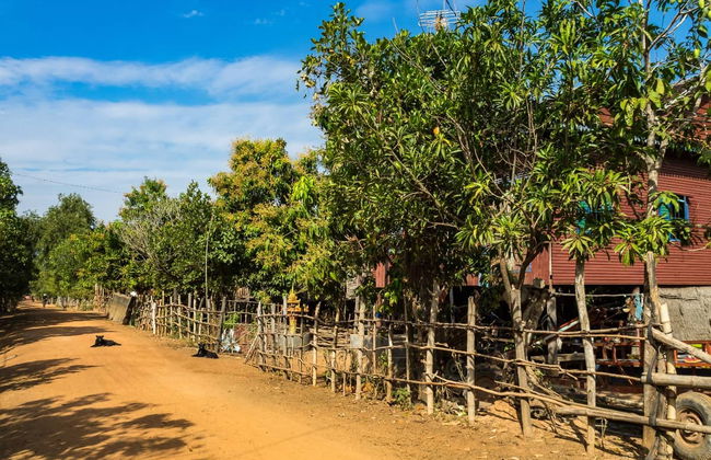 Floating Village Tour - Photo 1