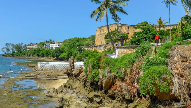 Paseo en barco con comida o cena - Foto 2