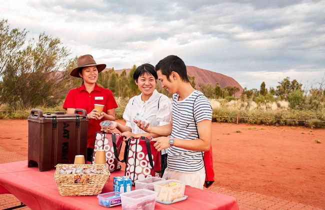 Excursión al Parque Nacional Uluru-Kata Tjuta al amanecer - Foto 3