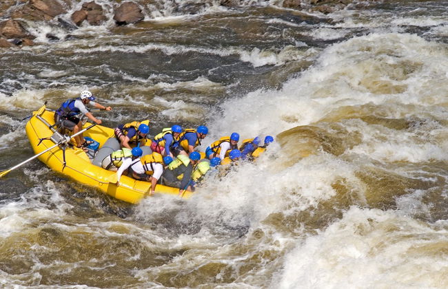 Rafting sul fiume Elaho - Foto 6