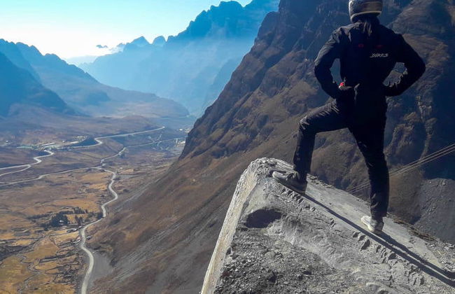 Tour en bicicleta por la Ruta de la Muerte + Tirolina - Foto 6