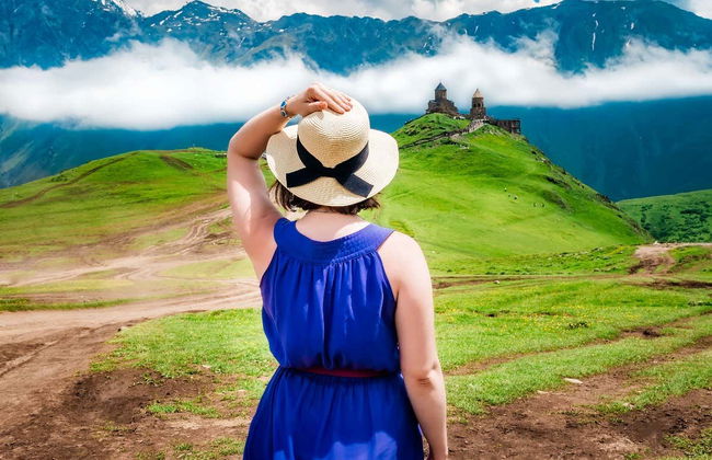 Kazbegi & Ananuri Castle Day Trip - Foto 1