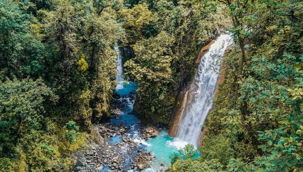 Catarata La Paz, río Celeste y aguas termales - Foto 5